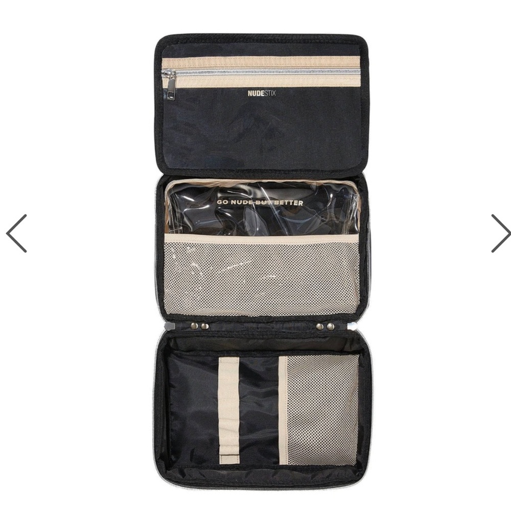 NUDESTIX Hanging Cosmetic Case Black NWT $64